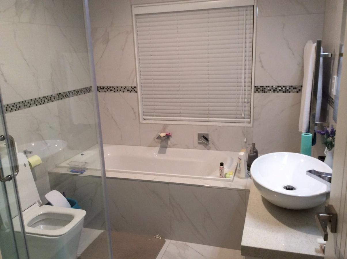 אוקלנד Brand New Bedroom In Karaka מראה חיצוני תמונה